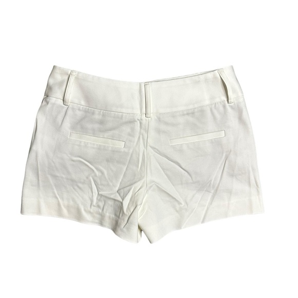 Alice + Olivia Black Cady Cuff Shorts Size 0 White - Picture 4 of 6